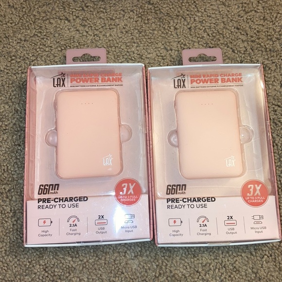 All for $30 or best offer/power bank,iPhone 11 pro and earbuds. - Picture 13 of 14